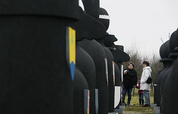 Světový unikát Karlštejnské šachy, šachové figurky s logy měst Karlštejsnka, byly naposledy k vidění pohromadě 18. listopadu na pražském Ořechu.