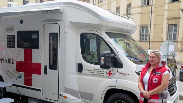 Červený kříž dostal mobilní asistenční centrum.
