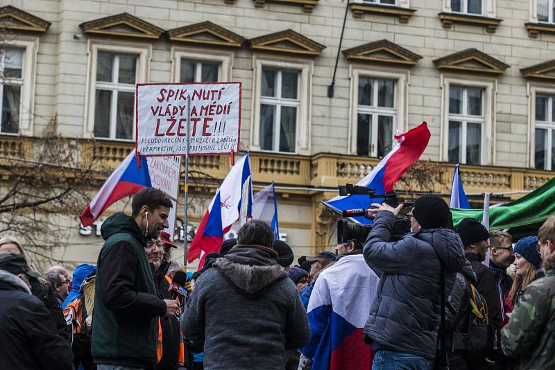 Demonstrace proti povinné vakcinaci, Praha 9. ledna 2022.