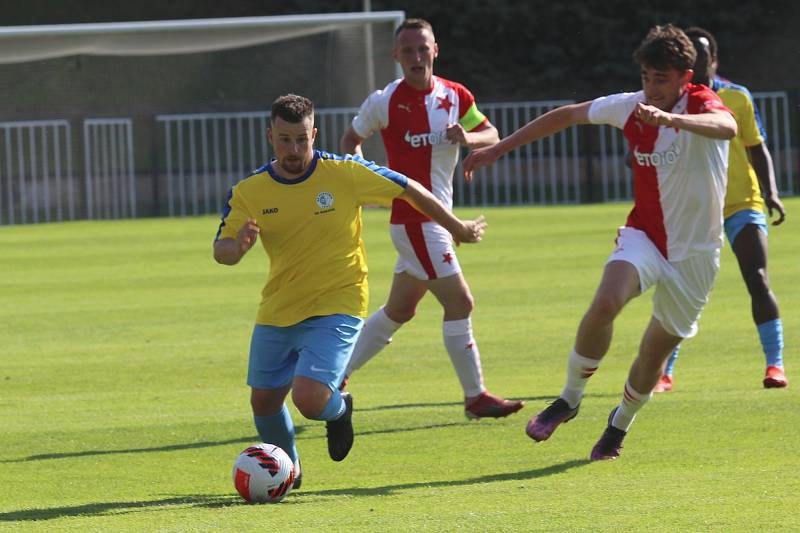 Rezerva Slavie vyhrála předehrávku 30. kola na hřišti rakovnického SK 2:0.