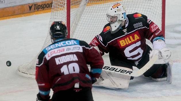 Dohrávka 11. kola Extraligy ledního hokeje: Sparta Praha - České Budějovice 2:1.