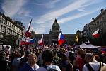 Z demonstrace s názvem Česká republika na 1. místě na Václavském náměstí v Praze.