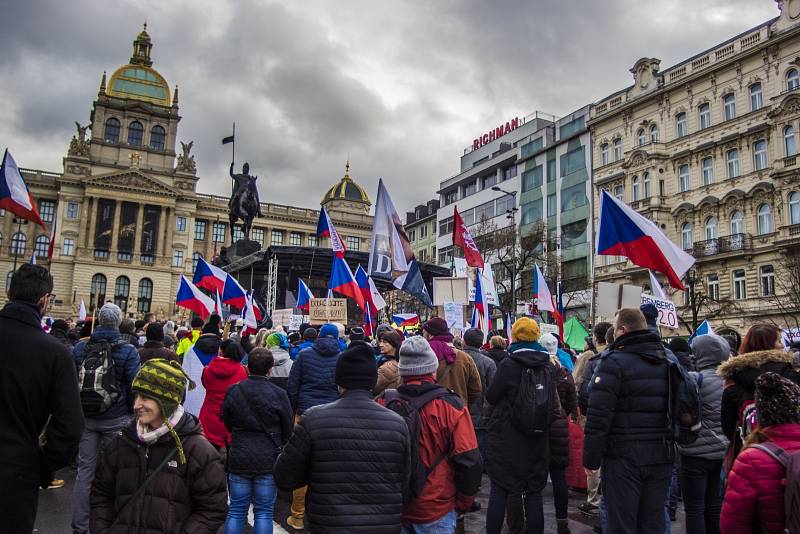 Demonstrace proti povinné vakcinaci, Praha 9. ledna 2022.