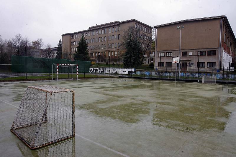 ZŠ Na Dlouhém Lánu v Praze 6.