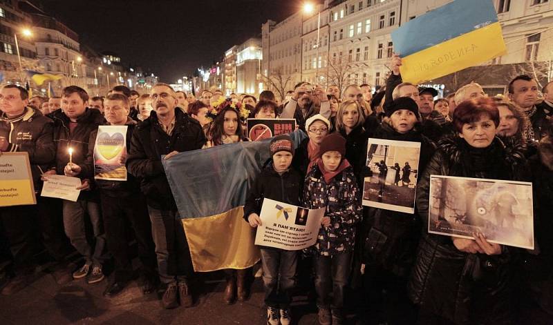 Demonstrace Ukrajinců kvůli součastné situaci na Ukrajině. Václavské náměstí 20.února.