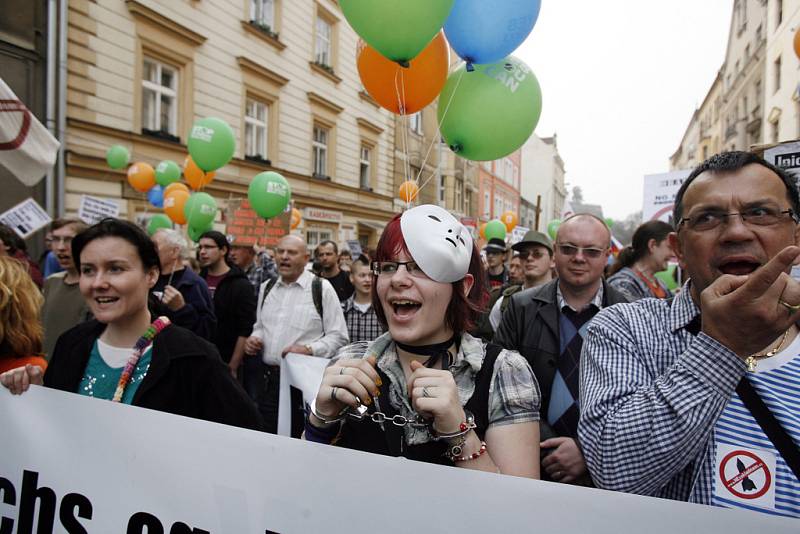 Demonstrace proti radaru Ne základnám! při návštěvě Baracka Obamy v Praze.