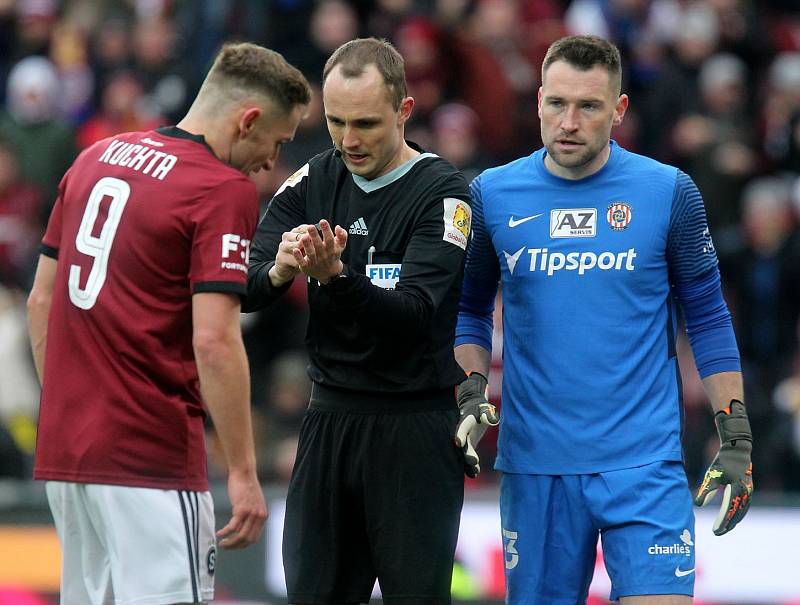 Sparta vyhrála devátý soutěžní zápas v řadě (8x liga a 1x pohár), na Letné porazila brněnskou Zbrojovku 3:1