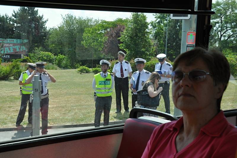 Pražská policie uspořádala ve středu 18. června 2014 již 15. ročník soutěže dopravních policistů v řízení křižovatek „O nejlepšího regulovčíka Krajského ředitelství policie hlavního města Prahy“.