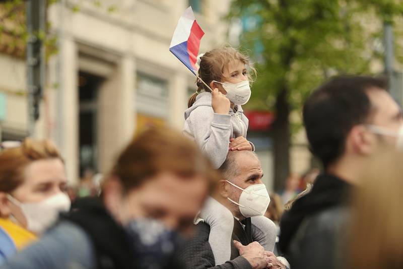Demonstrace 'Hrad za hranou, republika v ohrožení' na Václavském náměstí v Praze.