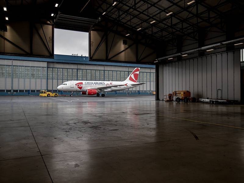 Společnost Czech Airlines Technics (CSAT) otevřela 19. listopadu 2018 v prostorách Letiště Václava Havla Praha nový hangár S pro kontrolu letadel v rámci tzv. traťové údržby. Při ní se provádí celková kontrola letadla i jeho jednotlivých částí, doplnění p