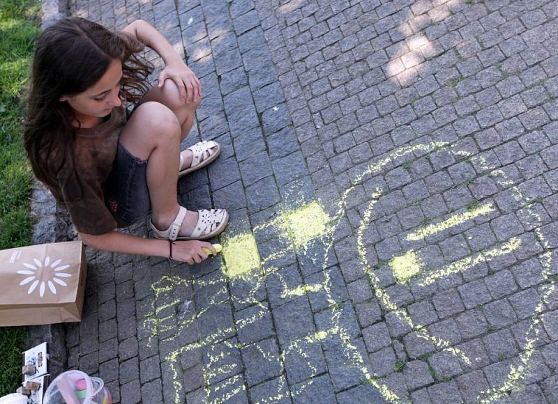 Zábavný den plný charity pro celou rodinu Letní den se Spolu dětem na náměstí Míru 16.července. 