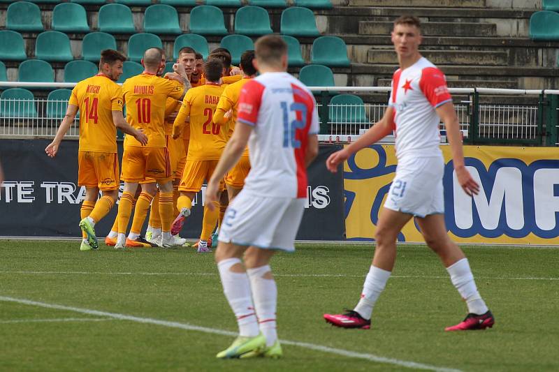 Dukla na Julisce přehrála rezervní tým Slavie 4:1.