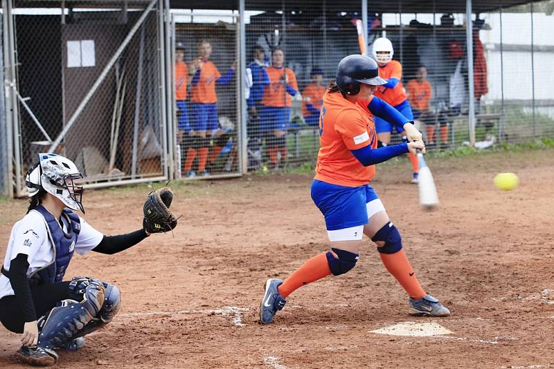 SOFTBALISTKY Eagles porazily v semifinále extraligy dvakrát Čechii Praha. Jsou tak jediný krok od finále.