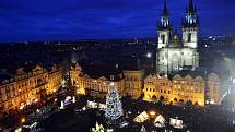 Vánoční výzdoba na pražském Staroměstském náměstí, 2019.