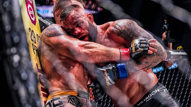 Karlos Vémola a další bojovníci MMA odsoudili chování Tadeáše Růžičky