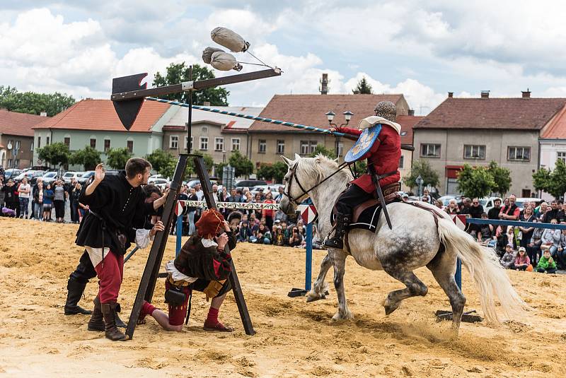 Oslavy 540 let od povýšení na královské město ve Velvarech.