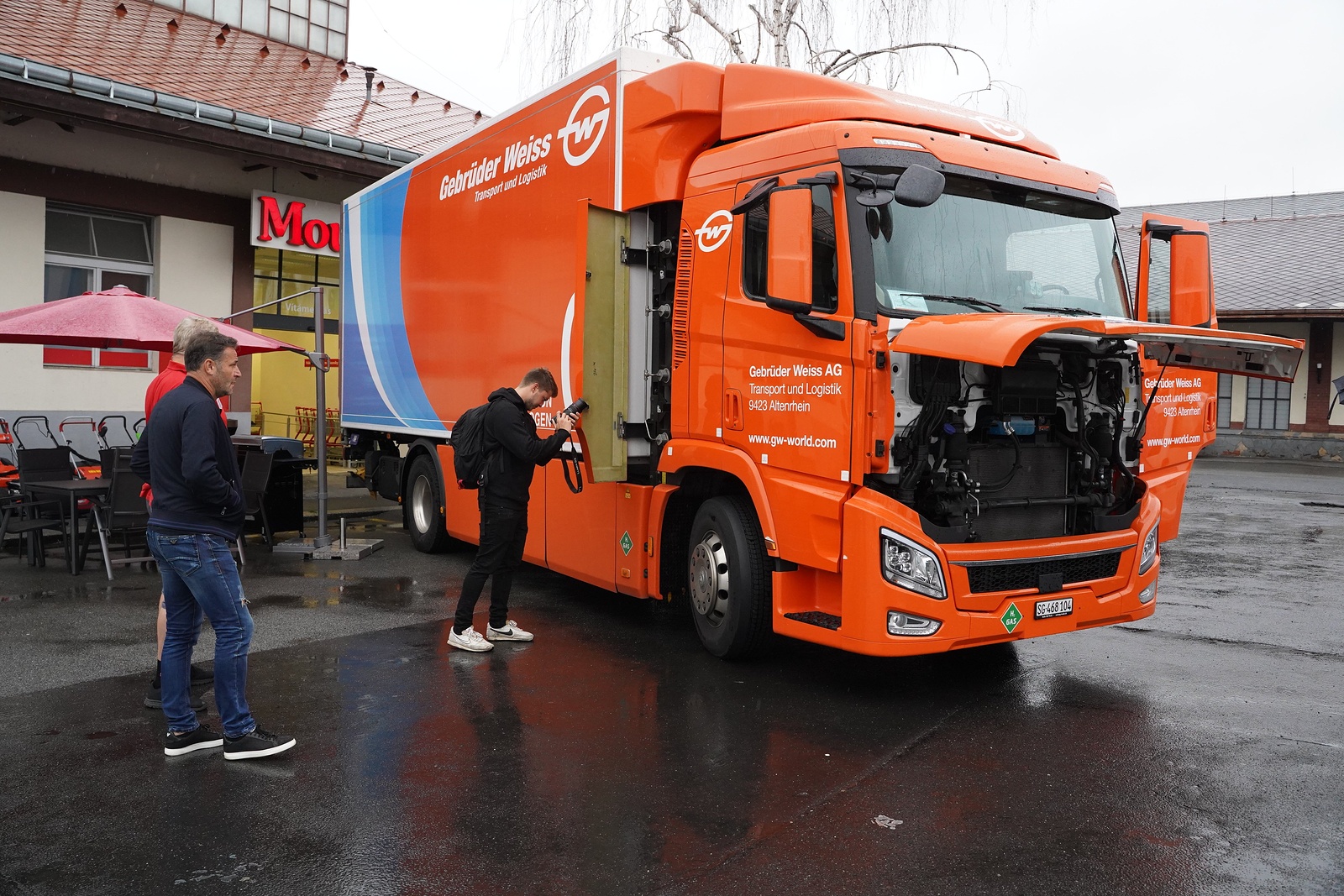 Foto: Vodíkový kamion vozil zboží do Pražské tržnice - Pražský deník