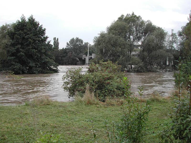 Povodeň v roce 2002 na Mělnicku – Kralupy nad Vltavou.