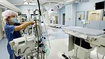 Otevření Hybridního operačního sálu v Institutu klinické a experimentální medicíny (IKEM) proběhlo 22. listopadu 2010 v Praze. Sálu požehnal pražský arcibiskup Dominik Duka.