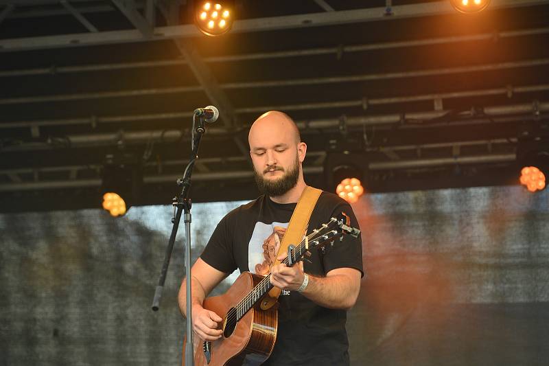 Demonstrace za živou kulturu na Staroměstkém náměstí 27. 7. 2020