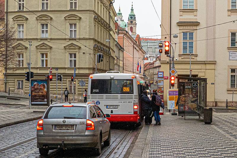 Výluka tramvajové dopravy - Újezd - Malostranská v Praze.