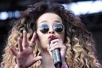 United Islands 2014: na snímku zpěvačka Ella Eyre.