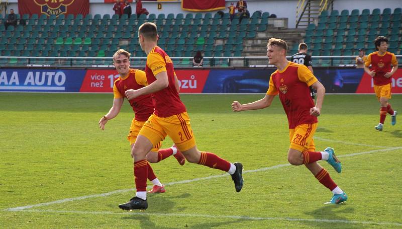 Dukla v druholigovém pražském derby na Julisce porazila Žižkov 3:1.