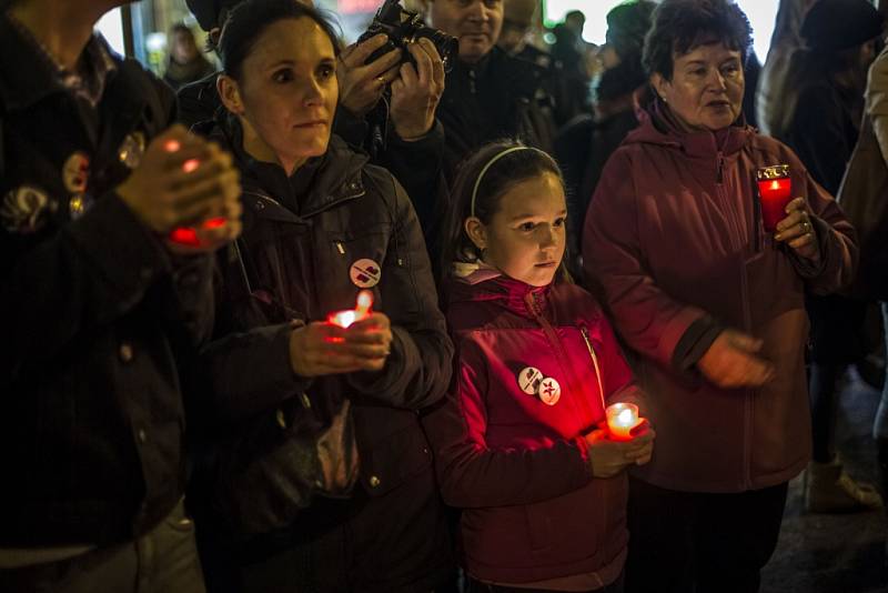 Oslavy 26. výročí Sametové revoluce 17. listopadu na Albertově v Praze.