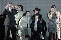 Švandovo divadlo na Smíchově v pondělí večer uvádí divadelní adaptaci legendárního románu Anna Karenina.