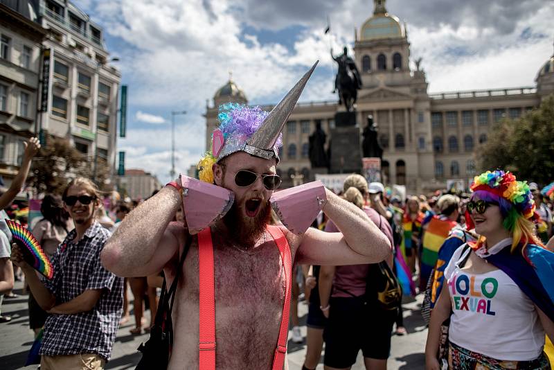 Pochod Prague Pride prošel 11. srpna centrem Prahy.