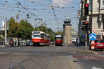 Jedna z nejvytíženějších tramvajových křižovatek - Palackého náměstí.