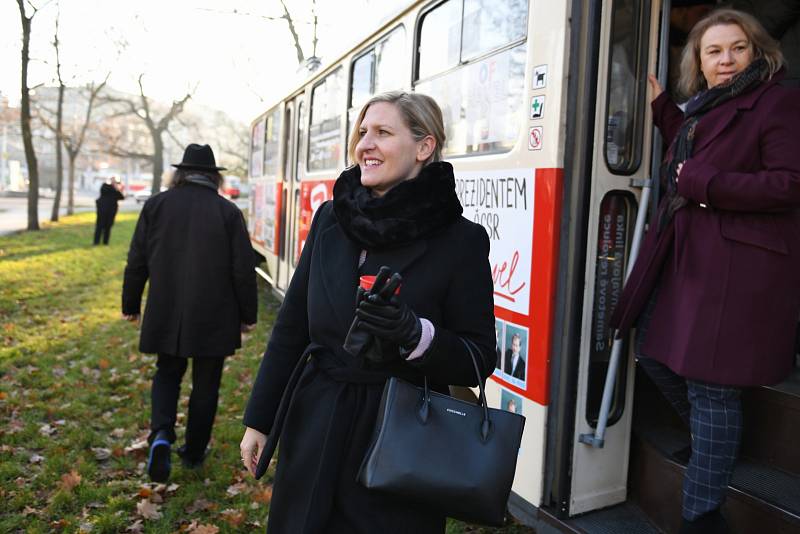 Tramvaj Václava Havla se vrací do pražských ulic.