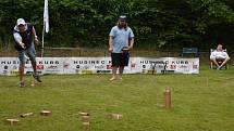 Parta Husinec Kubb se zapsala do České knihy rekordů, sportovní disciplínu "kubb" hrála nonstop 24 hodin.