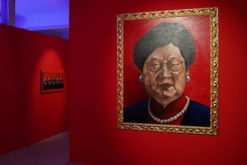 Novinářská komentovaná prohlídka výstavy Made in China čínského umělce a aktivisty, který vystupuje pod pseudonymem Badiucao.