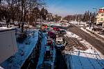 VÝLUKA. Rekonstrukce tramvajové trati v Chotkově ulici v Praze.