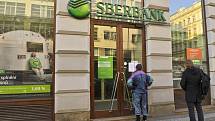 Uzavřená pobočka banky Sberbank v pražské Lazarské ulici na snímku z 28. února 2022.