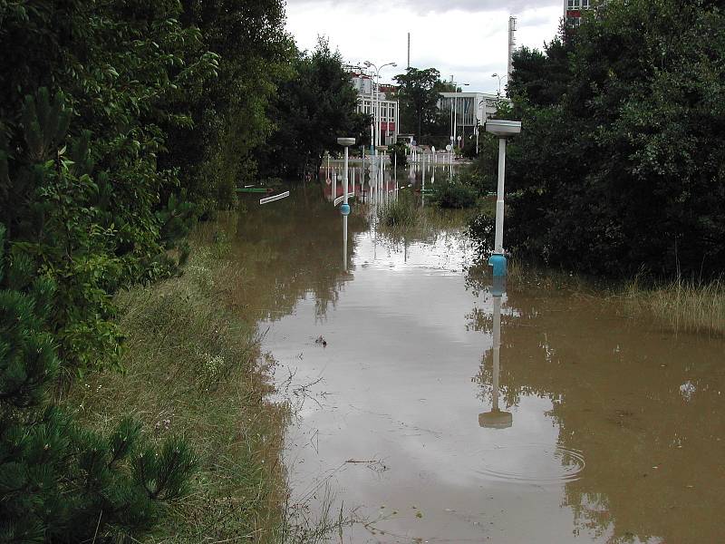 Povodeň v roce 2002 na Mělnicku – Kralupy nad Vltavou.