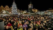 Po celém Česku se díky Deníku zpívaly 13. prosince koledy. Nejinak na pražském Staroměstském náměstí.