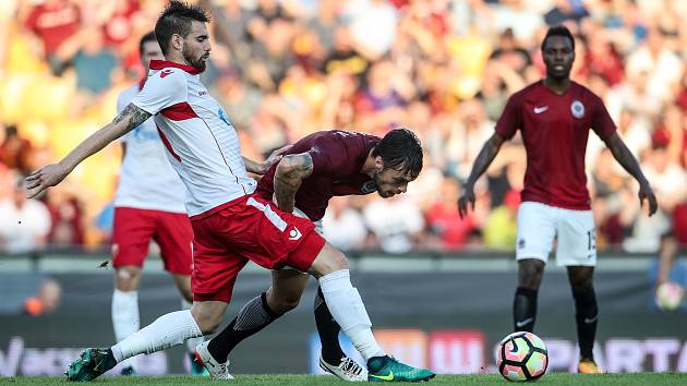 Zápas 3. předkola Evropské ligy mezi AC Sparta Praha a Crvena Zvezda Bělěhrad, hraný 3. srpna v Praze.