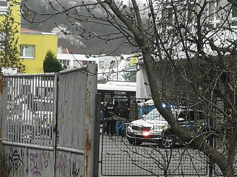 Útok na učitele na Středním odborném učilišti v ulici Ohradní.