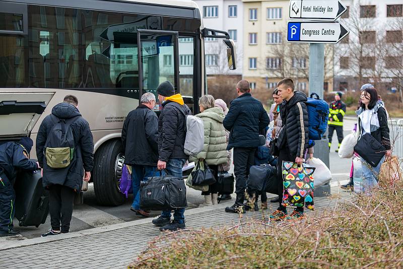 Ukrajinští uprchlíci v Kongresovém centru v Praze.