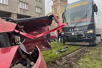 Vážná dopravní nehoda se stala v pražských Dejvicích.
