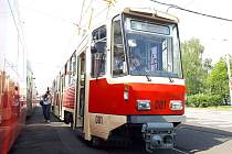 Historická tramvaj KT4D jela Prahou.