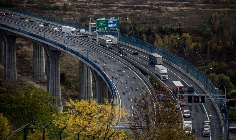 Tunel Lochkov na Pražském okruhu.