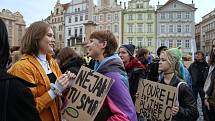 Východoevropská stávka za klima na Staroměstském náměstí v Praze v režii studentského ekologického hnutí Fridays for Future.