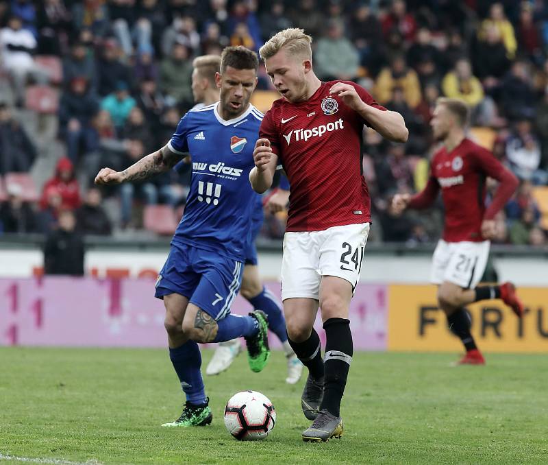 Zápas fotbalové Fortuna ligy  AC Sparta Praha - FC Baník Ostrava na Letné 4.května.