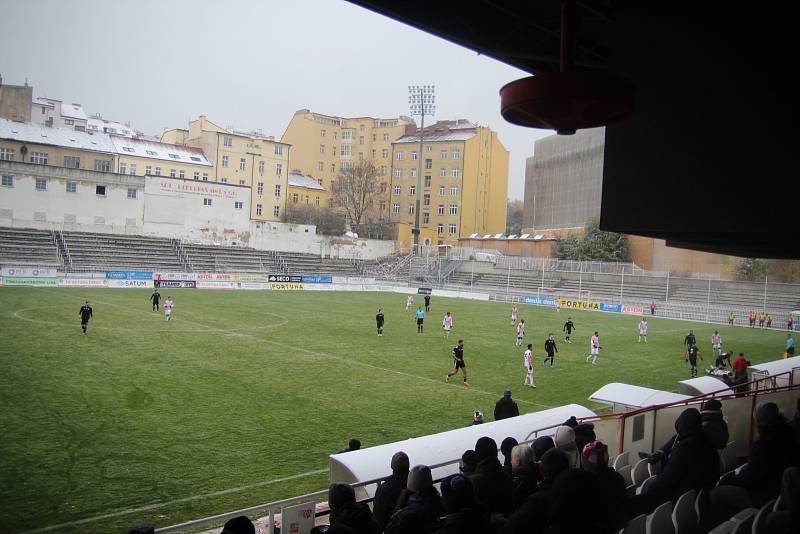 Podzim v ČFL završila dohrávka Žižkov - Zápy. Domácí slavili výhru 1:0.