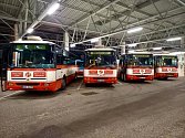 Dopravní podnik hl. m. Prahy (DPP) se v pátek 4. prosince 2020 symbolicky loučí s autobusy typu Karosa B 951.