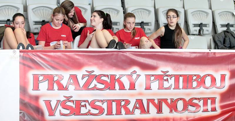 Z Pražského pětiboje všestrannosti 2015 v Aréně Sparta.