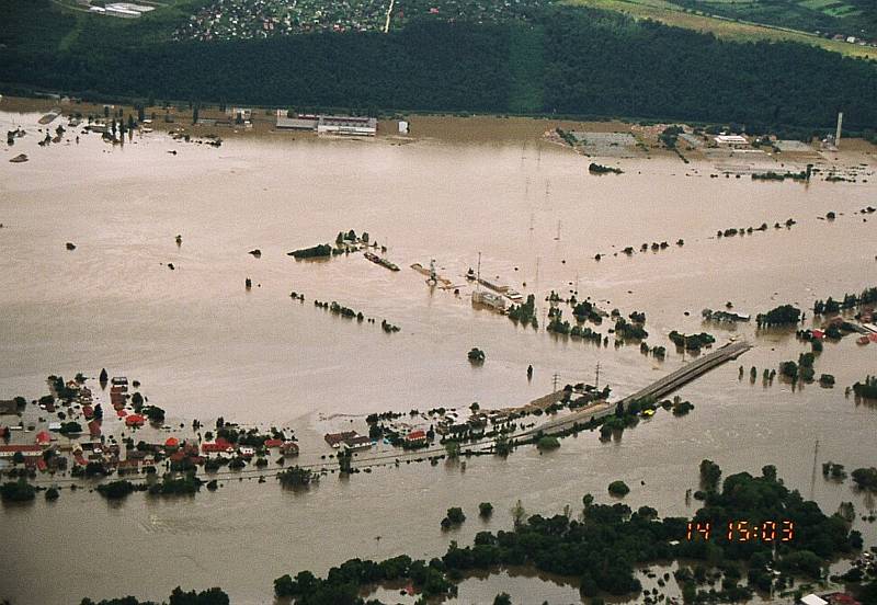 Ničivá povodeň v roce 2002, Vltava a Berounka v Radotíně.